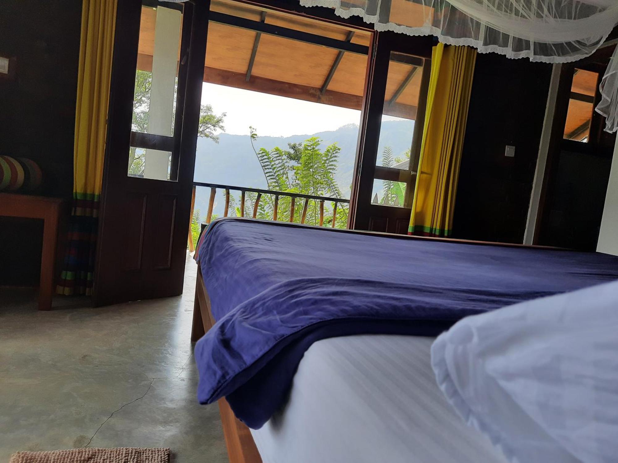 Shambala Retreat Panzió Ella Kültér fotó